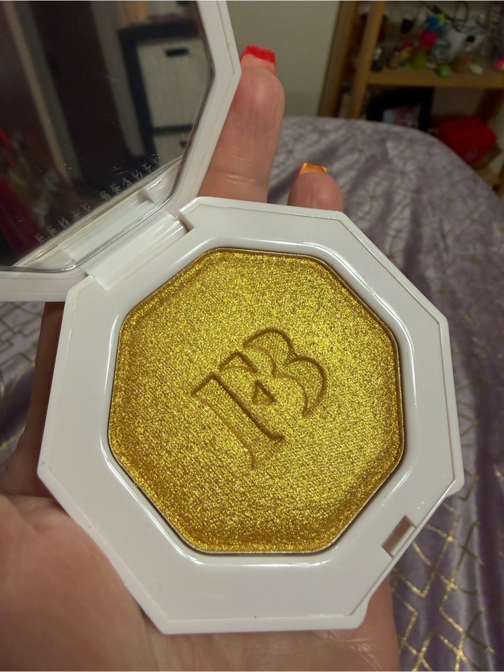 💥 NWT Fenty Beauty Freestyle Metallic Gold Highlighter